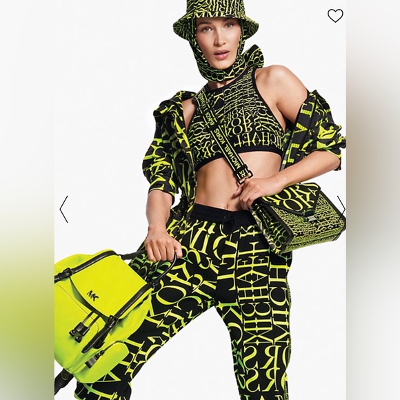 Michael Kors Newsprint Logo Cady Joggers Style #MU93H67BSG - Picture 4 of 13